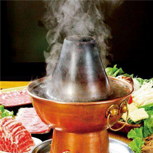 串门铜锅涮肉特色