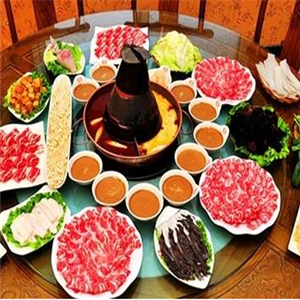 串门铜锅涮肉菜品