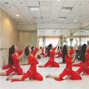 市金敏国际舞蹈学校红色