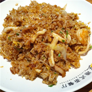 秀兰港式茶餐厅酱油米饭