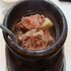 蒸味瓦罐汤