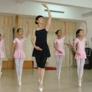 iBallet国际少儿芭蕾教学
