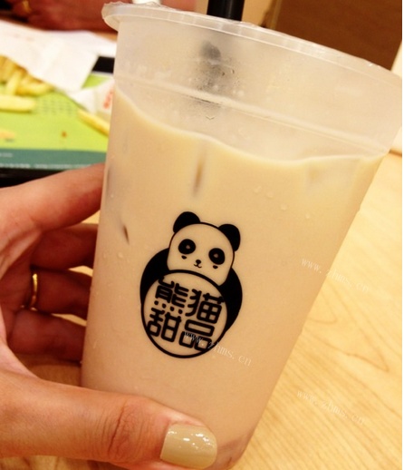 熊猫奶茶店奶茶
