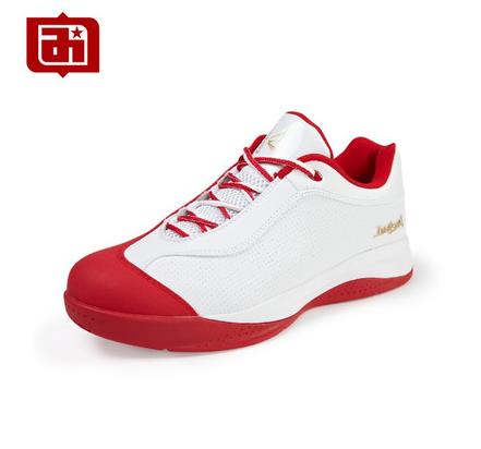 艾弗森篮球鞋白配红