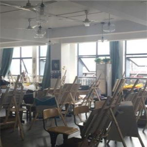 丹青美术学校教室