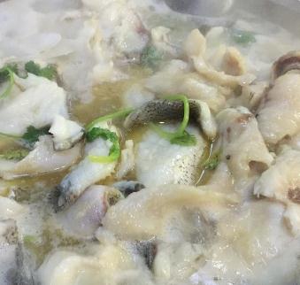 肥妹鸡煲王石锅鱼