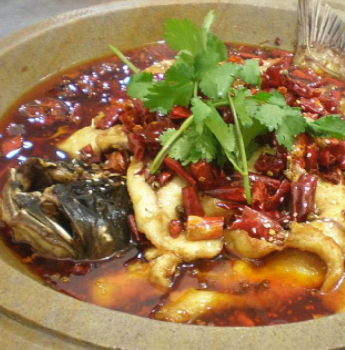 鸡煲王石锅鱼鲜嫩