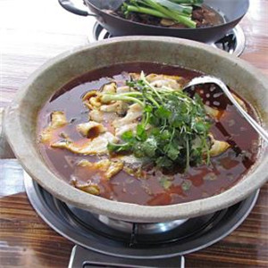 鸡煲王回味石锅鱼优势