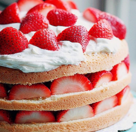 卡洣尔蛋糕草莓裸蛋糕