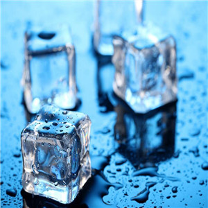 水晶食用方形冰块