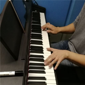 合勒教育儿童音创成长中心钢琴