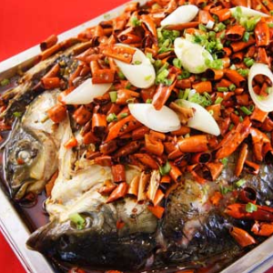 豫芝兰渔翁烤鱼美味