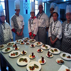 蓝带国际厨艺餐旅学院团队