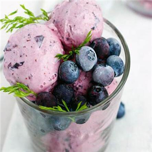 蓝莓雪派冰淇淋经典