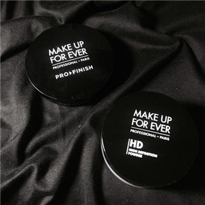 MAKE UP FOR EVER展示