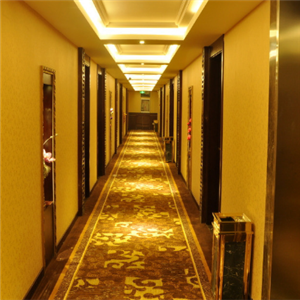 西柚商务酒店走廊