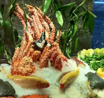 圣捞海鲜自助餐厅螃蟹