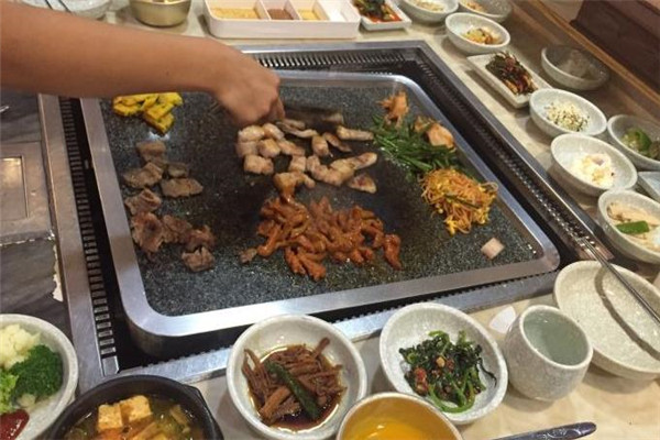 金顺韩国料理受欢迎