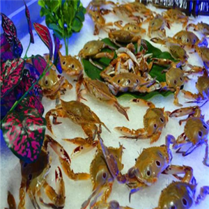 花夕牛排海鲜自助餐厅螃蟹