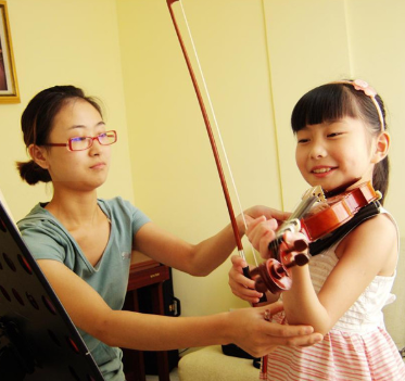 名师之生提琴培训中心教学