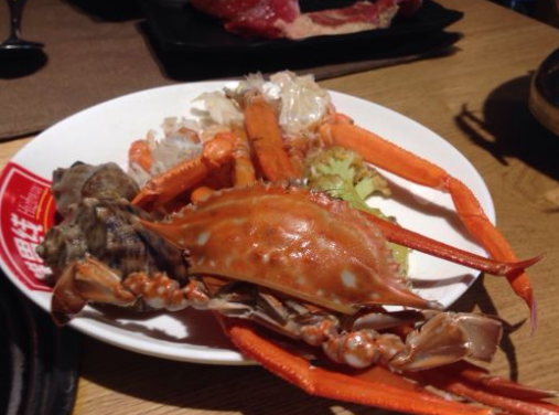 横贯线海鲜烤肉自助餐厅螃蟹