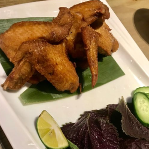 朝庭茶餐厅烤乳鸽