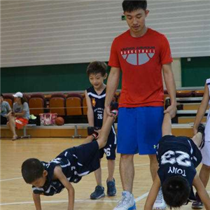 KIDSKING外教篮球培训训练