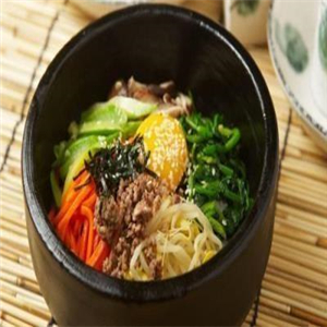 首尔小镇韩式石锅拌饭可口