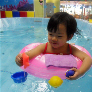 淘气泡泡婴儿游泳馆