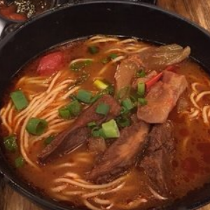 麻辣牛肉面