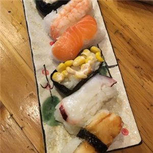 板川寿司生鱼片