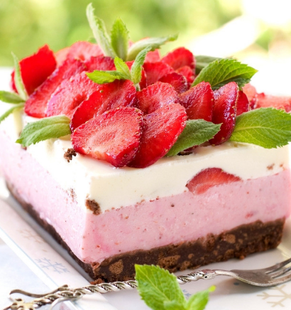 艾瑞思蛋糕草莓