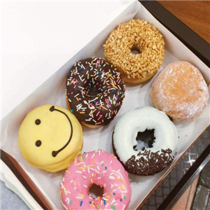 dunkin donuts香甜甜甜圈