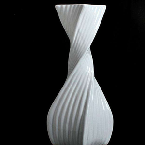 德胜利陶瓷艺术花瓶
