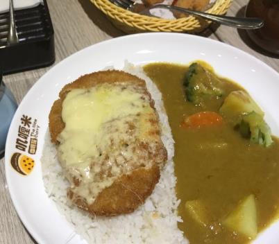 叽喱米咖喱屋特色