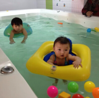 健智宝贝婴童游泳馆洗澡