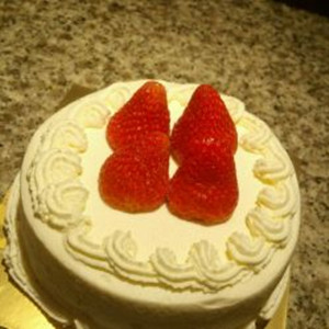 丽驰烘培草莓蛋糕