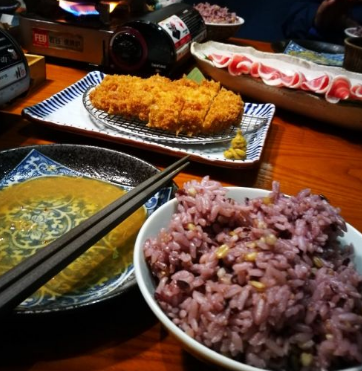 堂本家日式炸猪排紫米饭