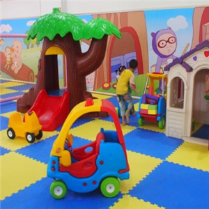 联航教儿童乐园儿童车