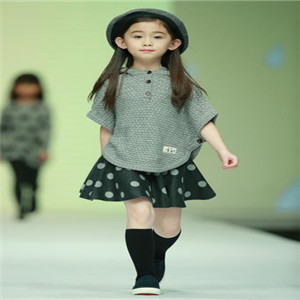 cute+童装模特