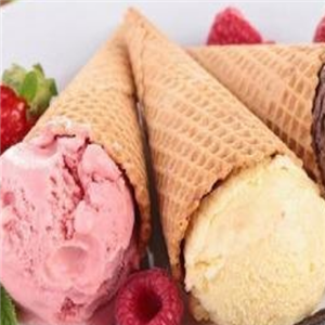 冰爽盛夏冰淇淋草莓