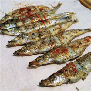 新疆美食城烤鱼