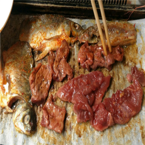 美特家韩国自助烤肉肉质鲜嫩