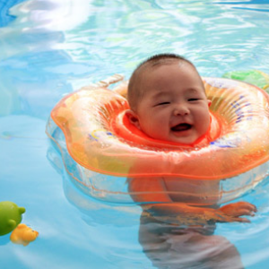 幼悦婴童水育乐园体验