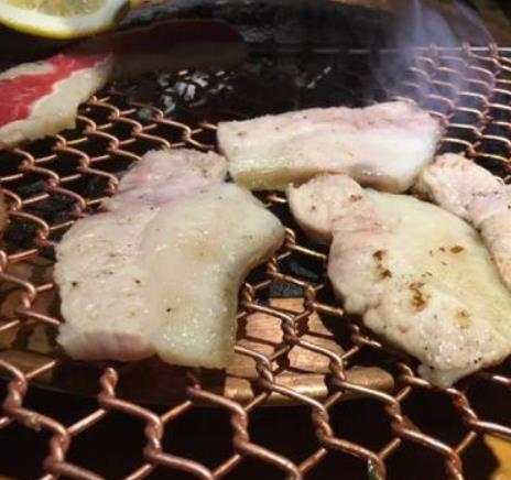 千炉韩式自助烤肉烤羊肉