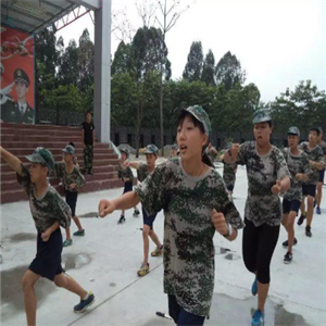 黄埔国防教育基地训练