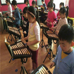 小钟琴国际少儿艺术教学