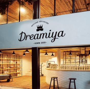 Dreamiya蛋糕店面一侧