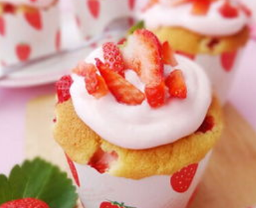 含莓莓烘焙甜品