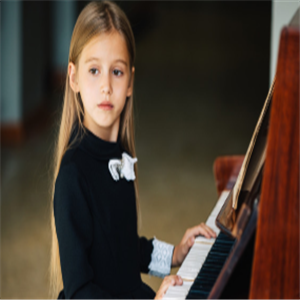 赛乐尔钢琴教育